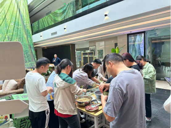 “粽叶飘香迎端午 幸福手工DIY香包”端午民俗活动(图3) “粽叶飘香迎端午 幸福手工DIY香包”端午民俗活动(图3)